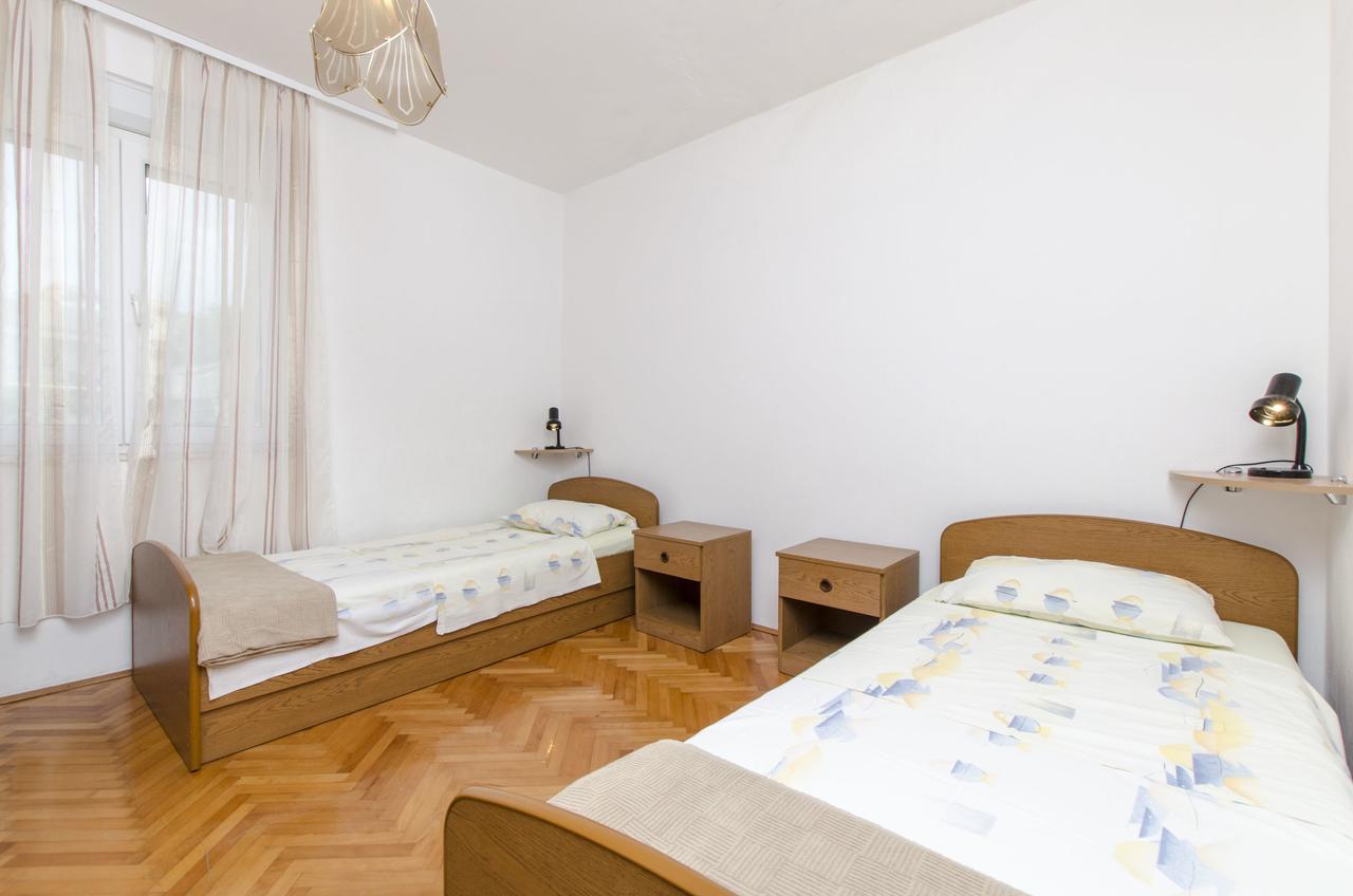 Apartment Danijela Primosten Exterior photo